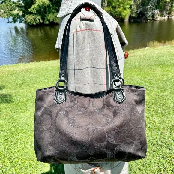 SOLD NWT COACH Campbell Belle Signature Lurex Carryall Shoulder Tote Black 26246 - Picture 5 of 16